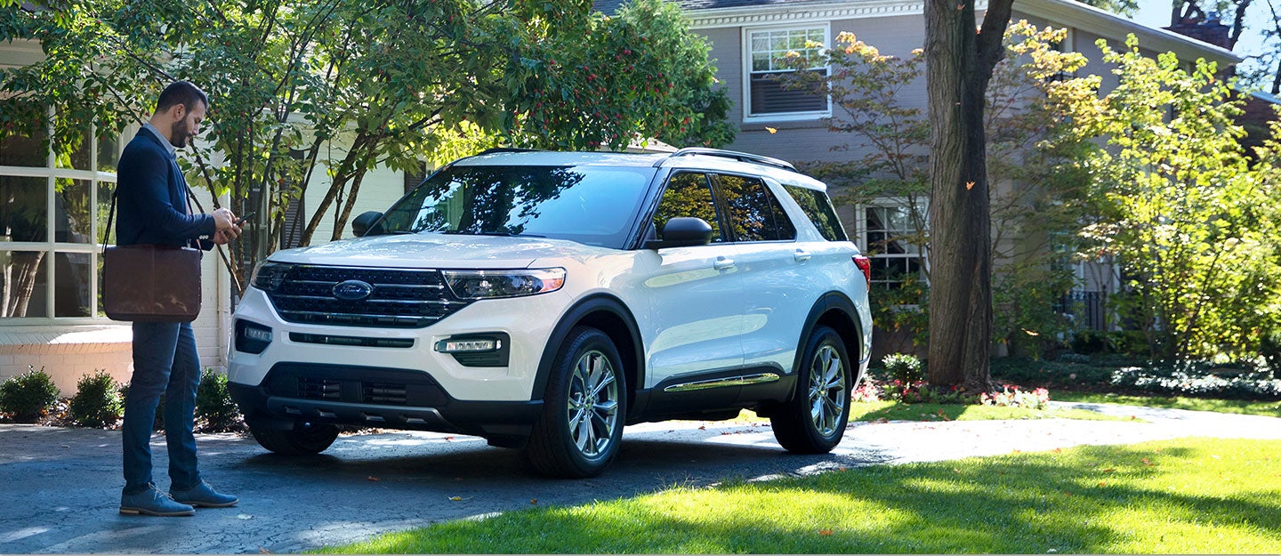 Walnut Ford Center in Walnut IL