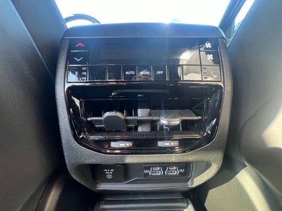 2024 Jeep Grand Cherokee L Limited 4x4 4dr SUV