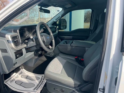 2025 Ford F-250 Super Duty XLT 4x4 4dr Crew Cab 6.8 ft. SB Pickup